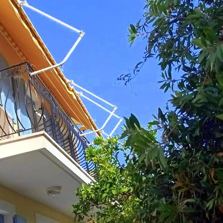 Lourantos Bayside Apartments 바티 외부 사진