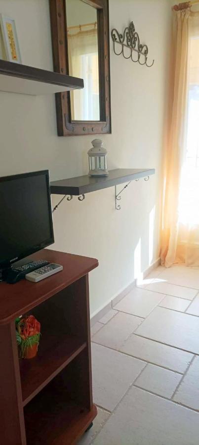 Lourantos Bayside Apartments 바티 외부 사진