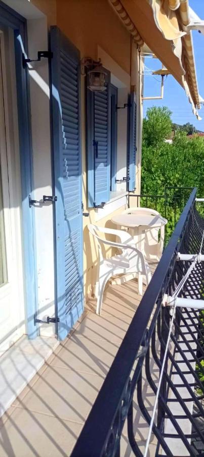 Lourantos Bayside Apartments 바티 외부 사진